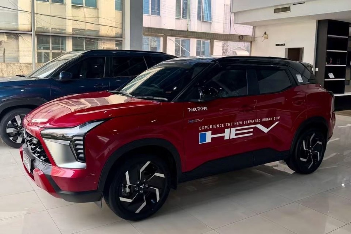 Xforce HEV vs Toyota Yaris Cross Hybrid: Mana Compact SUV Hybrid Terbaik?
