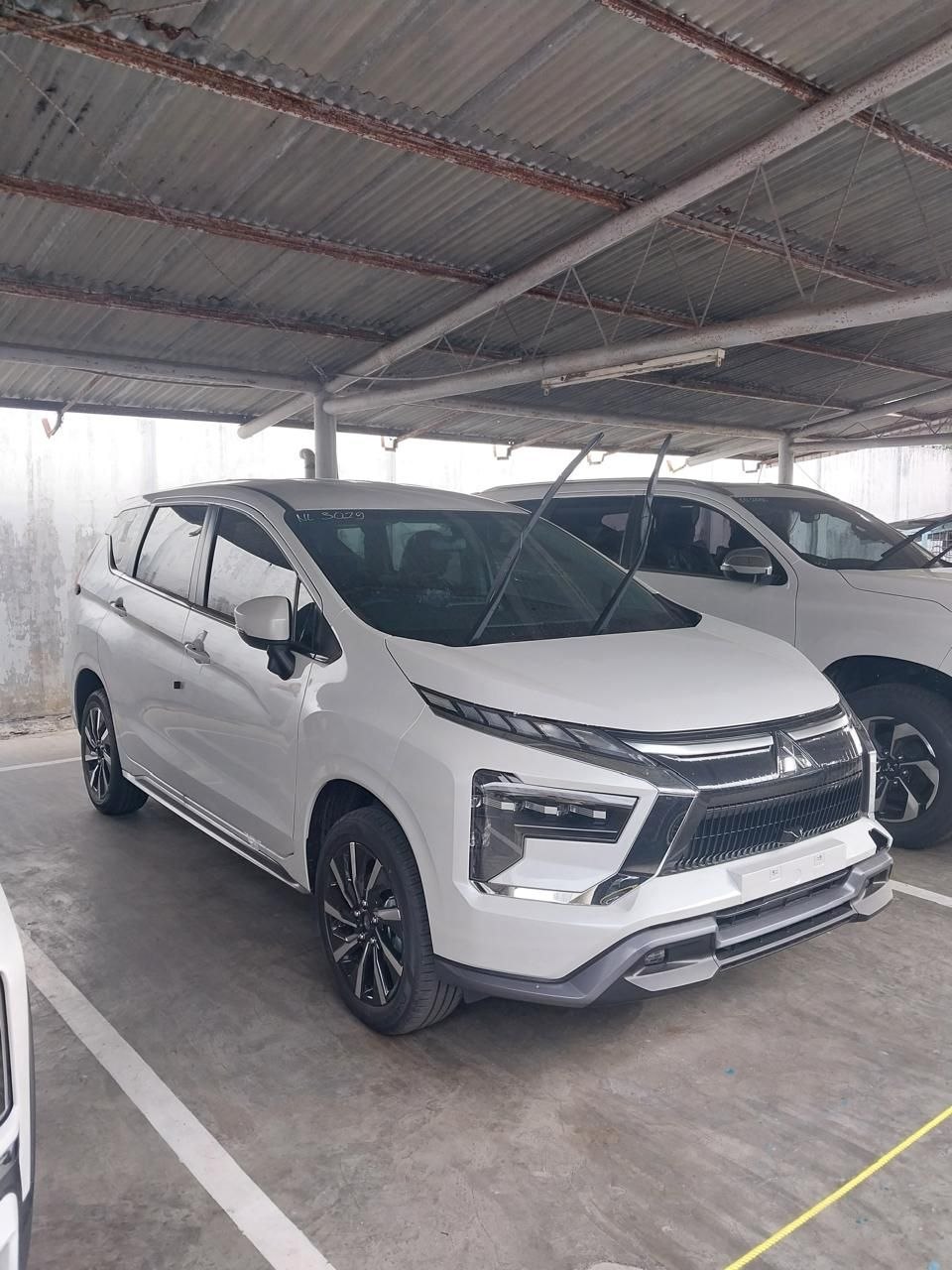 Foto tambahan 1 — Xpander vs Xpander Cross: Pilih yang Elegan atau yang Gagah?